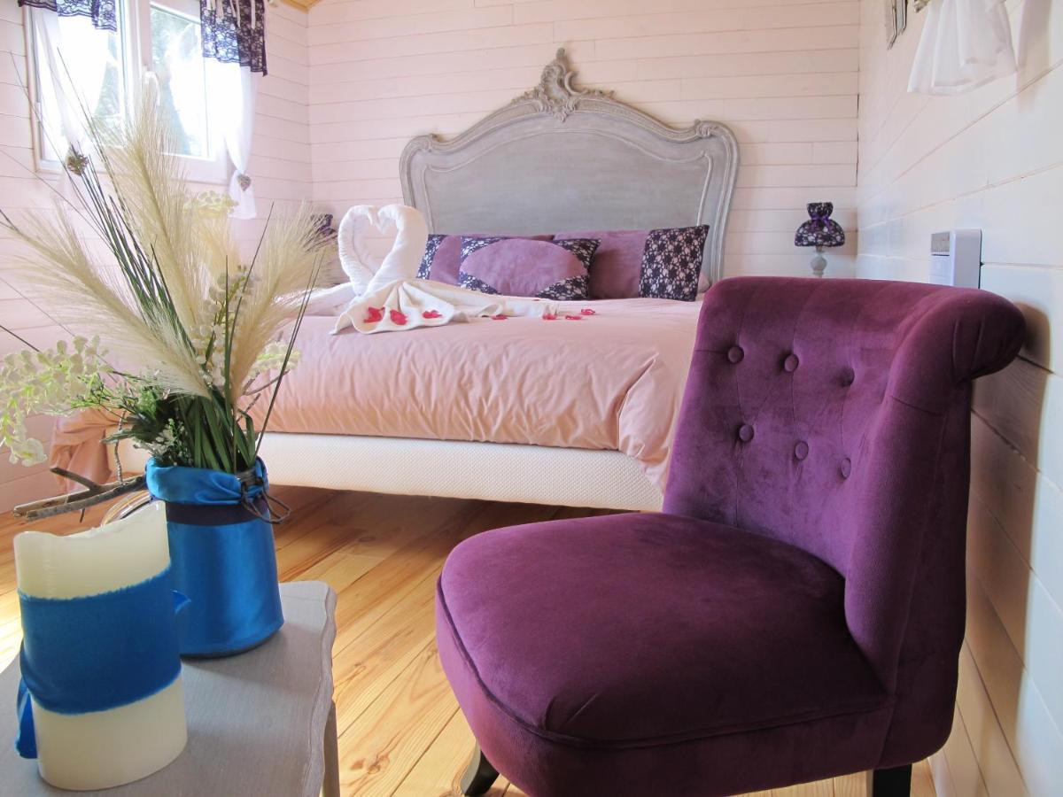 L'Oustau De Bigatie Bed & Breakfast ลอมเบสค์ ภายนอก รูปภาพ