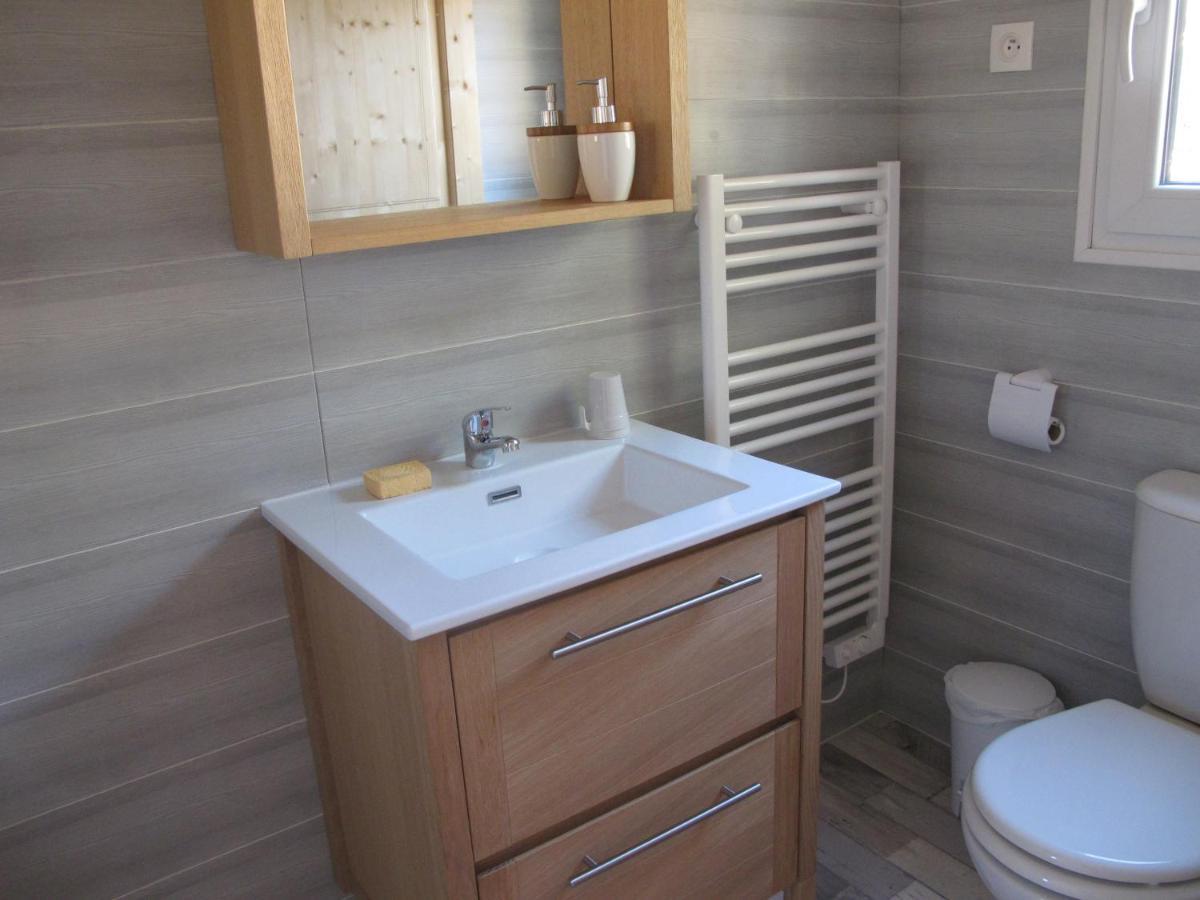 L'Oustau De Bigatie Bed & Breakfast ลอมเบสค์ ภายนอก รูปภาพ