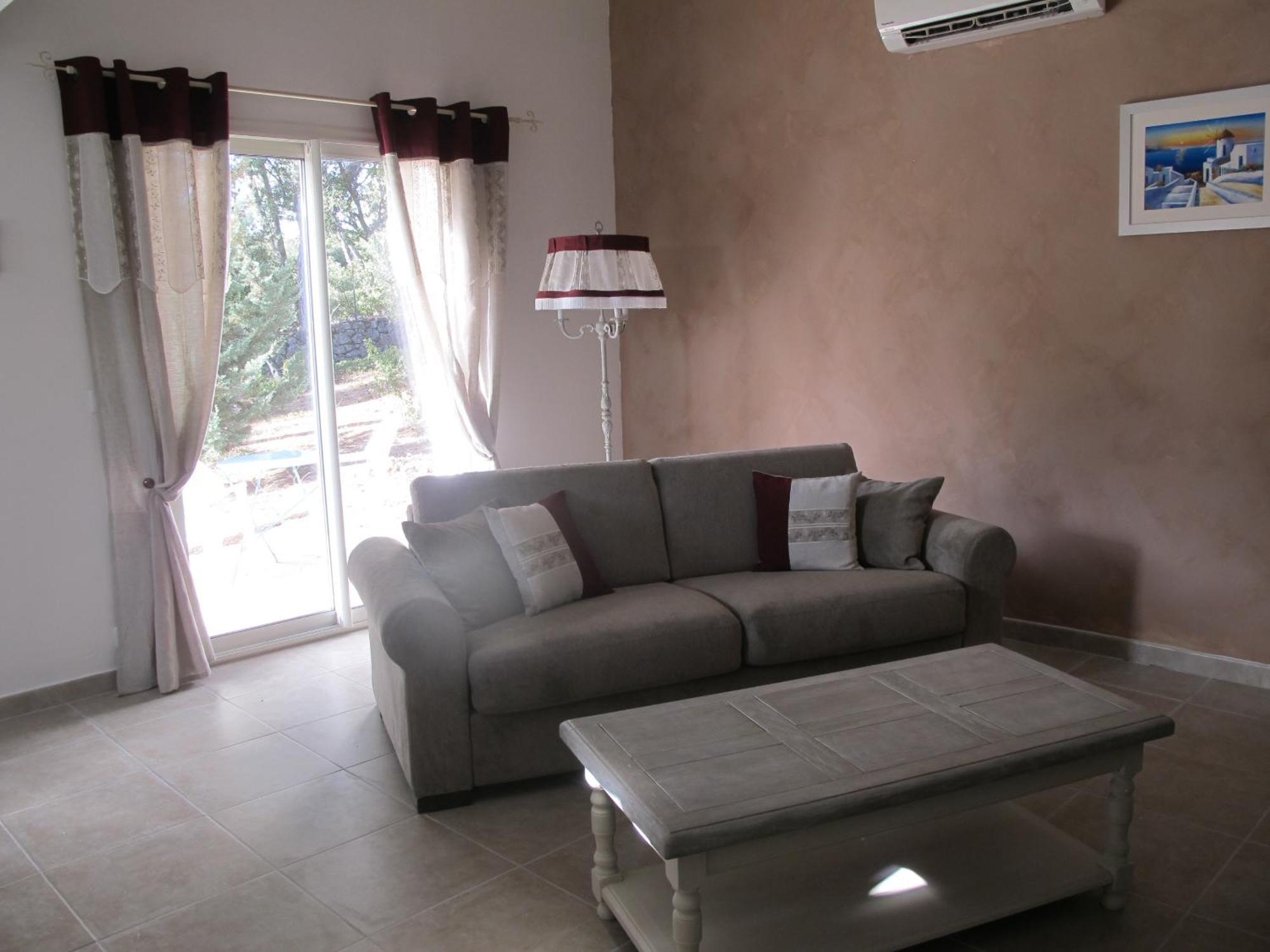 L'Oustau De Bigatie Bed & Breakfast ลอมเบสค์ ภายนอก รูปภาพ